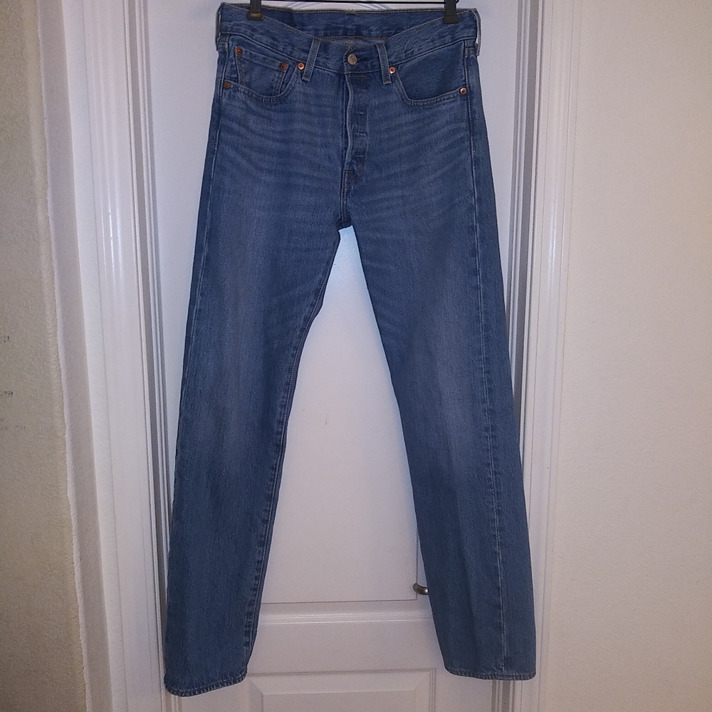 Levis 501 Button Fly Straight Leg Jeans
